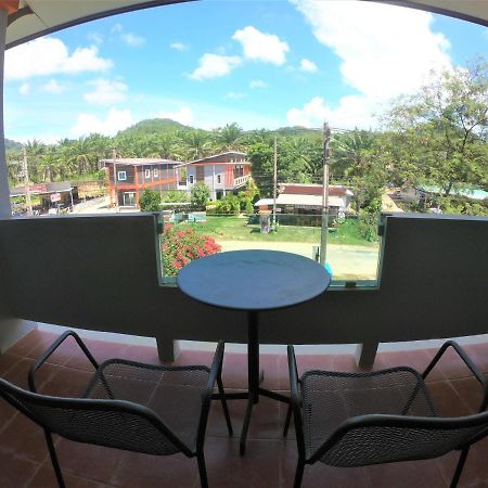 Lanta Friendly House Hotel Koh Lanta Bagian luar foto