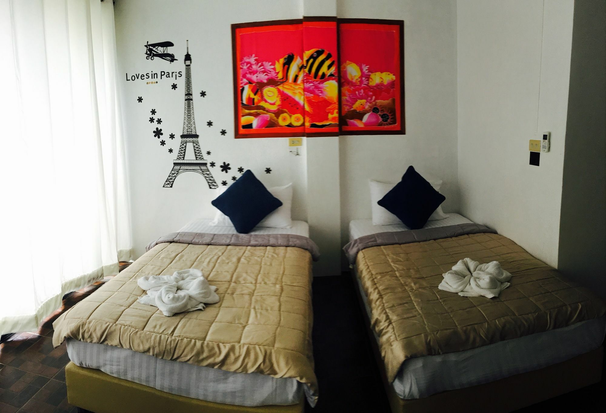Lanta Friendly House Hotel Koh Lanta Bagian luar foto