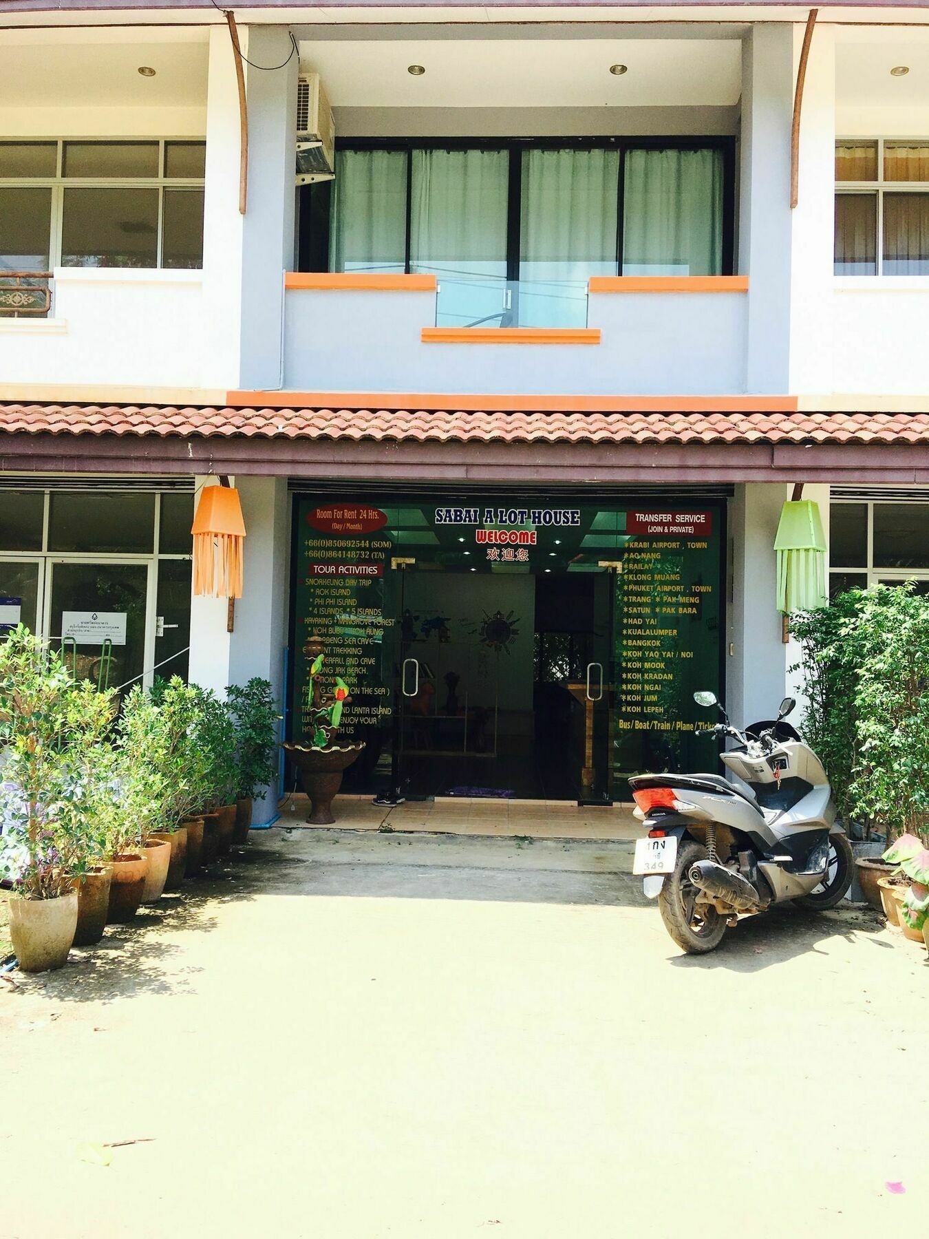 Lanta Friendly House Hotel Koh Lanta Bagian luar foto