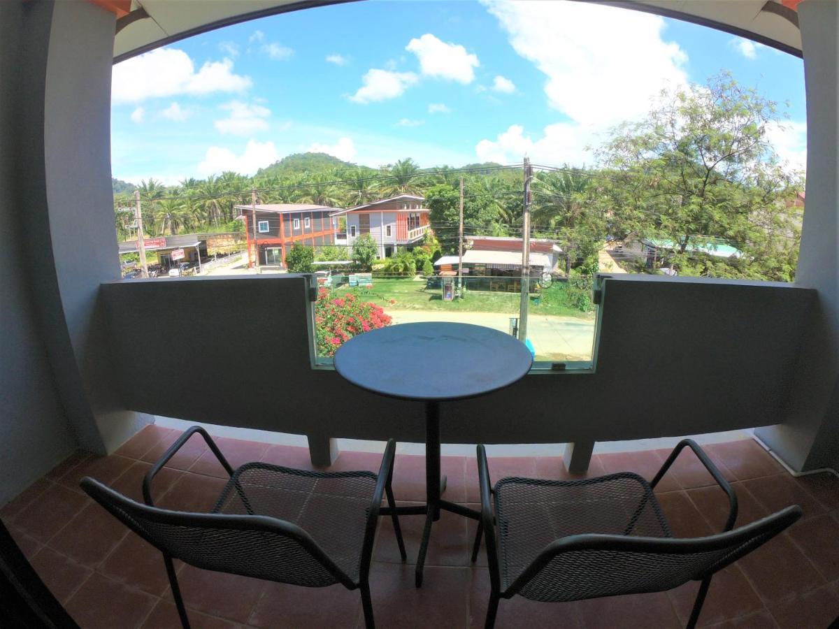 Lanta Friendly House Hotel Koh Lanta Bagian luar foto